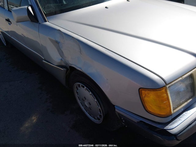 1990 MERCEDES-BENZ 300 WDBEA26D7LB160134 Photo 5