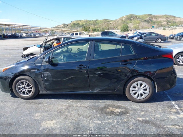 JTDKAMFUXN3158763 Toyota Prius Le