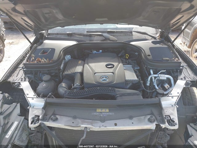 WDC0G4JBXJV074561 Mercedes-Benz GLC 300
