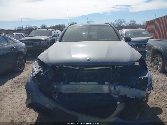 WDC0G4JBXJV074561 Mercedes-Benz GLC 300