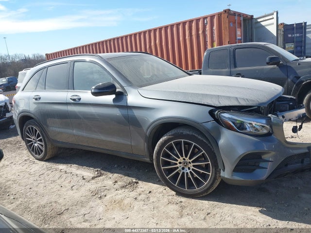 WDC0G4JBXJV074561 Mercedes-Benz GLC 300