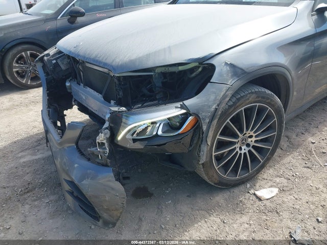 WDC0G4JBXJV074561 Mercedes-Benz GLC 300