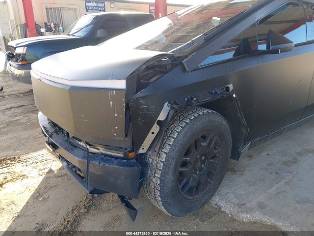 7G2CEHED4RA008099 Tesla Cybertruck All-wheel Drive