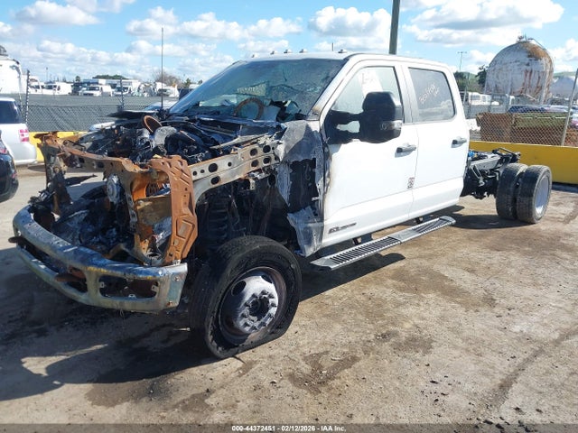 Ford F-550 Chassis Xl 2024 1FD0W5HT5REF95739 Image 2