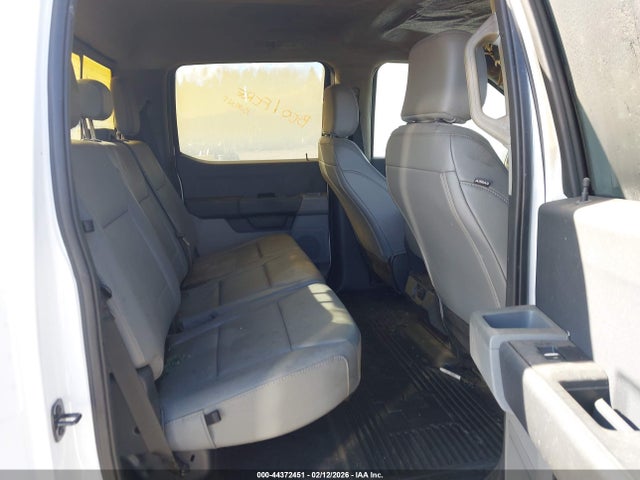 Ford F-550 Chassis Xl 2024 1FD0W5HT5REF95739 Image 8