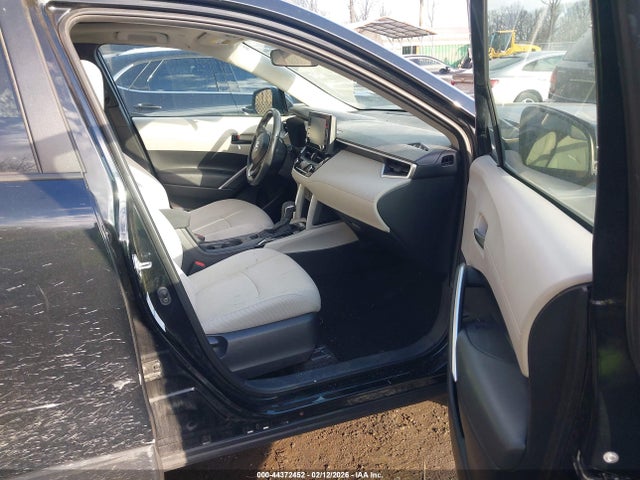2022 TOYOTA COROLLA CROSS 7MUBAABG6NV024657 Photo 4