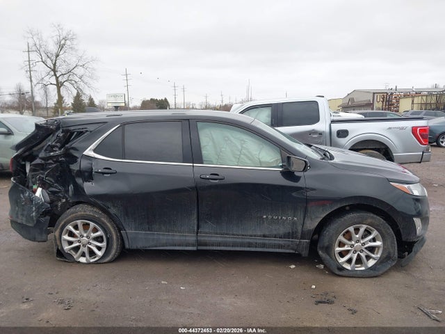 Продаж на аукціоні авто 2018 Chevrolet Equinox Lt, vin: 2GNAXJEV2J6236918, номер лоту: 44372453