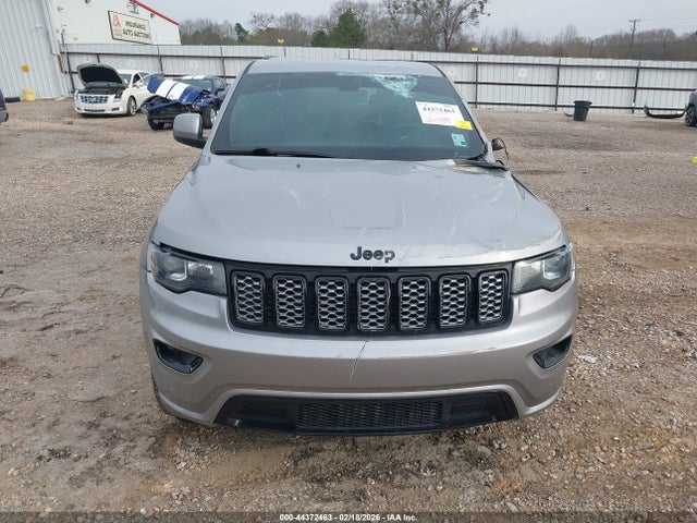 1C4RJEAG4HC869031 Jeep Grand Cherokee Altitude 4x2