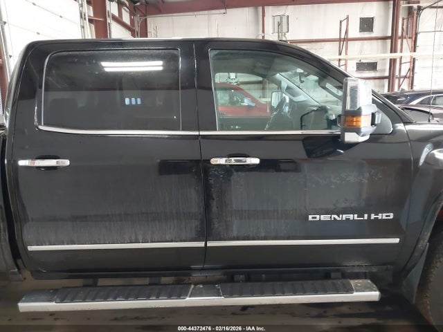 Продаж на аукціоні авто 2017 Gmc Sierra 2500hd Denali, vin: 1GT12UEY7HF108810, номер лоту: 44372476
