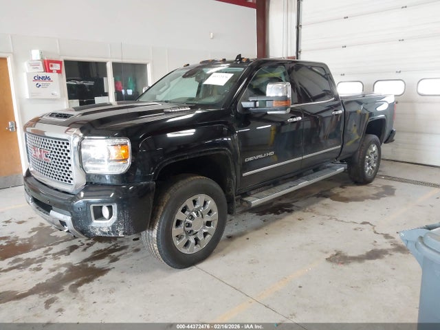 Продаж на аукціоні авто 2017 Gmc Sierra 2500hd Denali, vin: 1GT12UEY7HF108810, номер лоту: 44372476