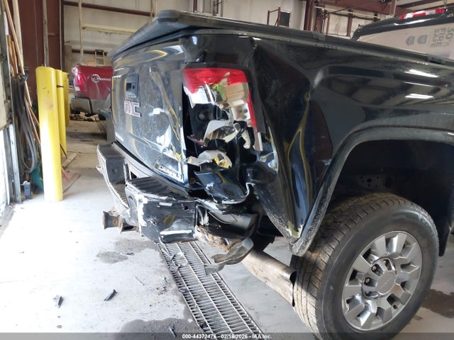 Продаж на аукціоні авто 2017 Gmc Sierra 2500hd Denali, vin: 1GT12UEY7HF108810, номер лоту: 44372476