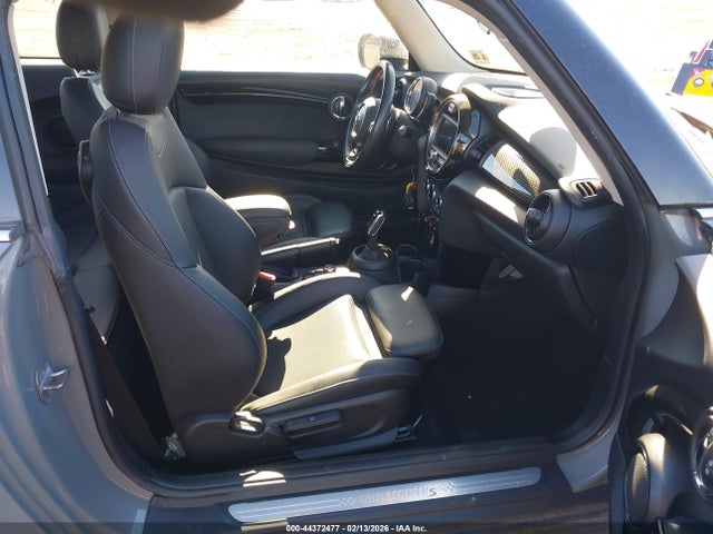 2020 MINI HARDTOP WMWXR5C06L2L96891 Photo 4