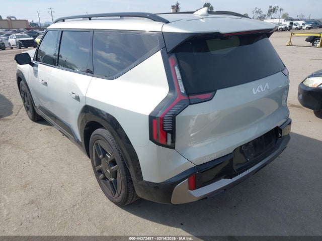 2024 KIA EV9 KNDAEFS55R6023897 Photo 2