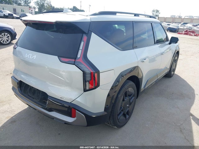 2024 KIA EV9 KNDAEFS55R6023897 Photo 3