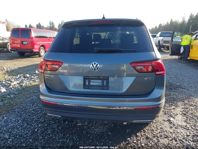 3VV2B7AX0LM052240 Volkswagen Tiguan 2.0t Se/2.0t Se R-line Black/2.0t Sel
