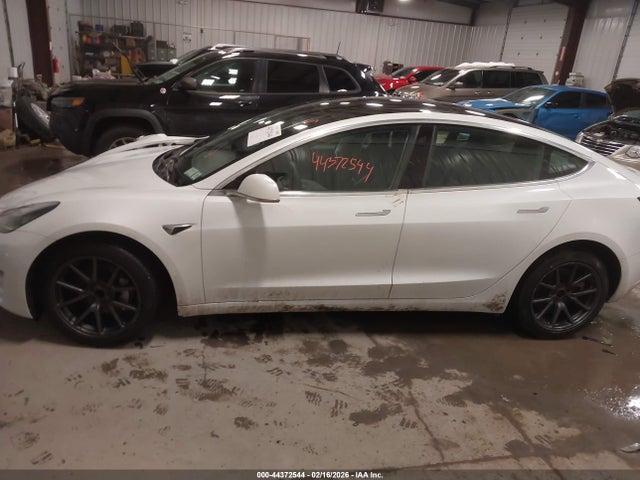 Aukcja sprzedaży 2019 Tesla Model 3 Long Range/mid Range/standard Range/standard Range Plus, vin: 5YJ3E1EA2KF483002, numer aukcji: 44372544