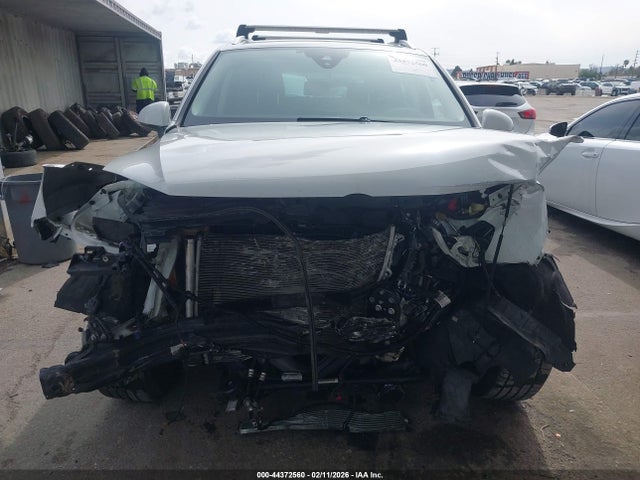 WVGEF7BP0HD005299 Volkswagen Touareg V6 Sport