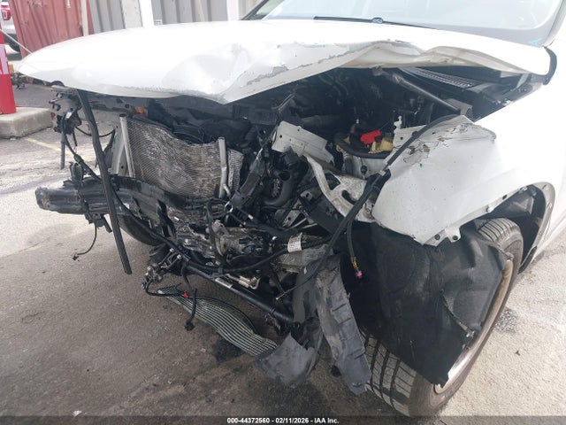 2017 VOLKSWAGEN TOUAREG WVGEF7BP0HD005299 Photo 5