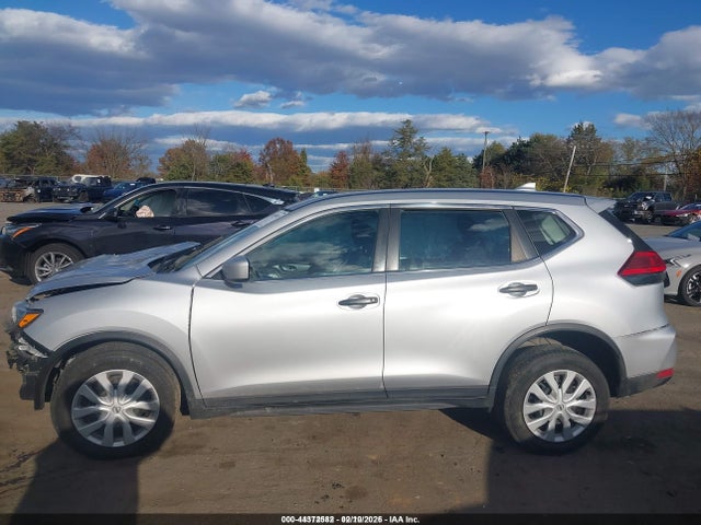 Aukcja sprzedaży 2017 Nissan Rogue S, vin: KNMAT2MT9HP502990, numer aukcji: 44372582