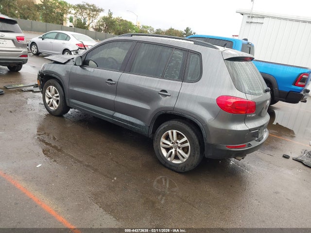 WVGBV7AX8GW598856 Volkswagen TIGUAN S
