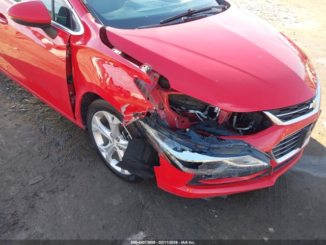 1G1BF5SM4H7244203 Chevrolet Cruze Premier Auto