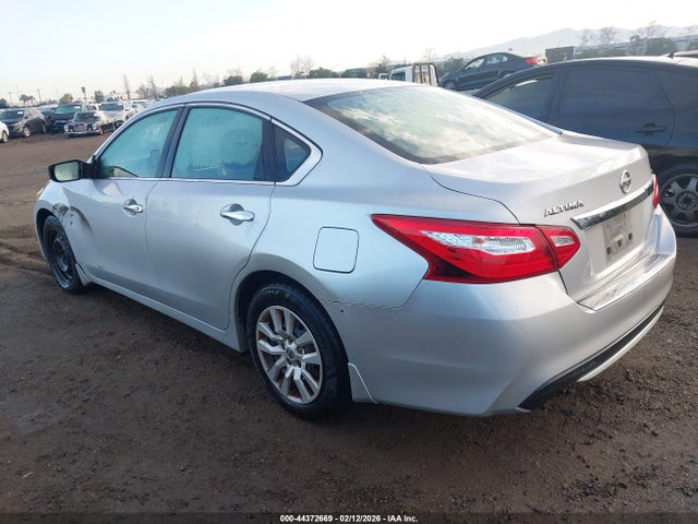 1N4AL3AP7HN335754 Nissan Altima 2.5 S