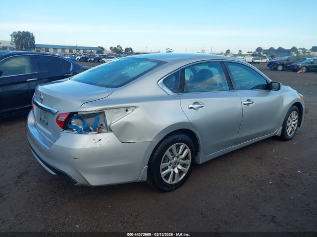 1N4AL3AP7HN335754 Nissan Altima 2.5 S