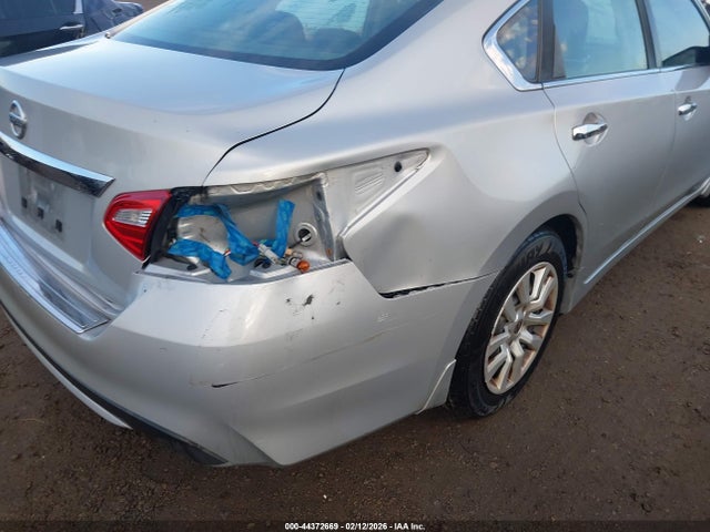 1N4AL3AP7HN335754 Nissan Altima 2.5 S