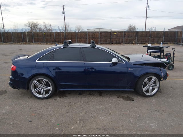 2013 Audi S4 3.0t Premium Plus მანქანა იყიდება აუქციონზე, vin: WAUBGAFL5DA235468, აუქციონის ნომერი: 44372672