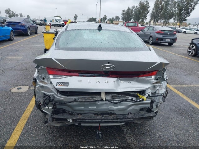 5NPLM4AG3MH029361 Hyundai ELANTRA SEL