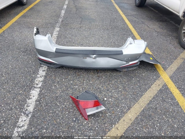 5NPLM4AG3MH029361 Hyundai ELANTRA SEL