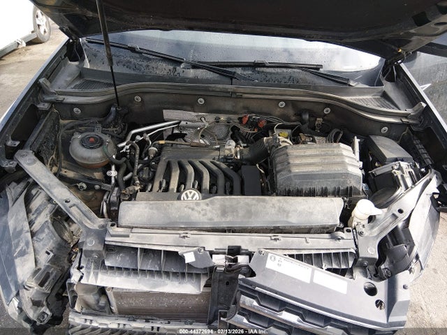 1V2RR2CA4KC611811 Volkswagen Atlas 3.6l V6 Sel R-line