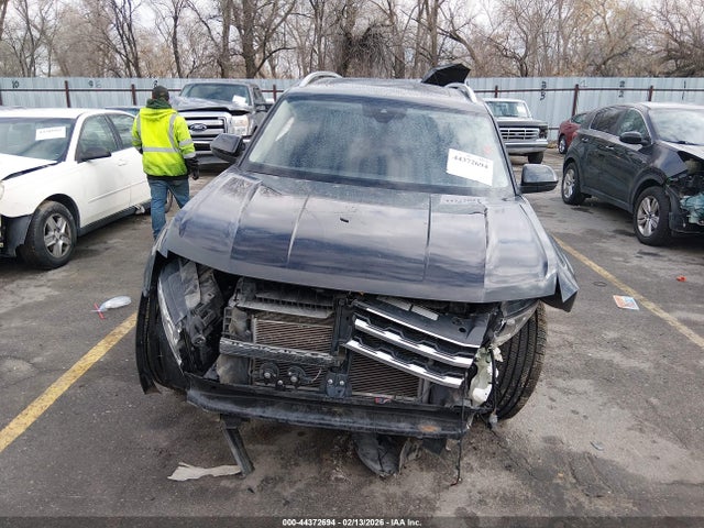 1V2RR2CA4KC611811 Volkswagen Atlas 3.6l V6 Sel R-line
