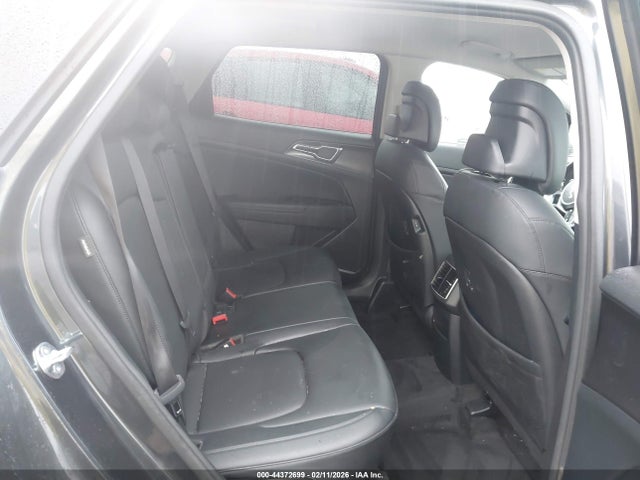 KNDPV3DF4S7332534 KIA Sportage Ex