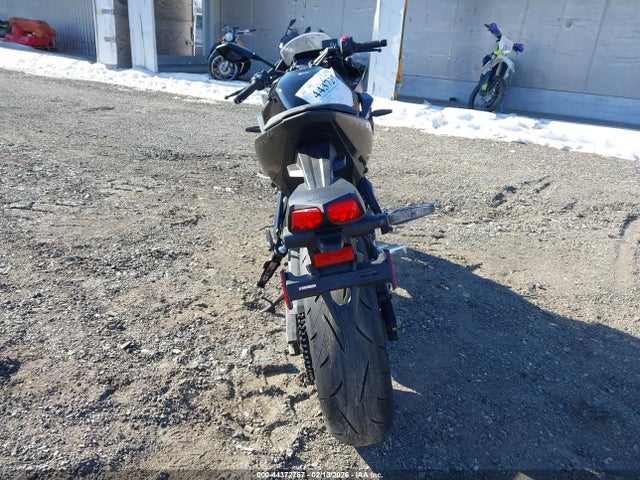 Suzuki Gsx800 F 2025 JS1EM13B1S7100528 Image 6