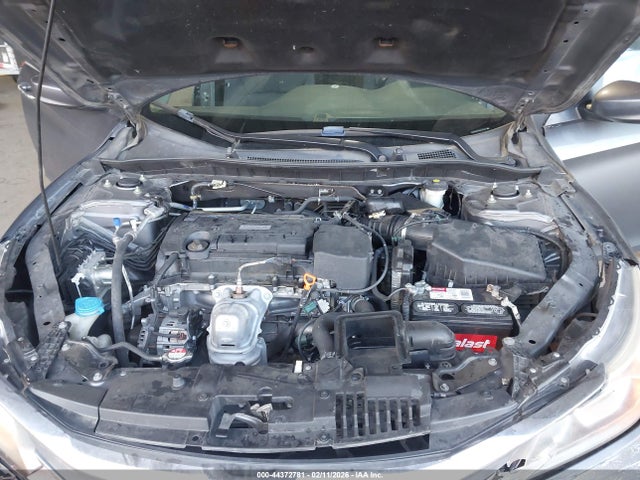 1HGCR2F32HA137108 Honda ACCORD LX