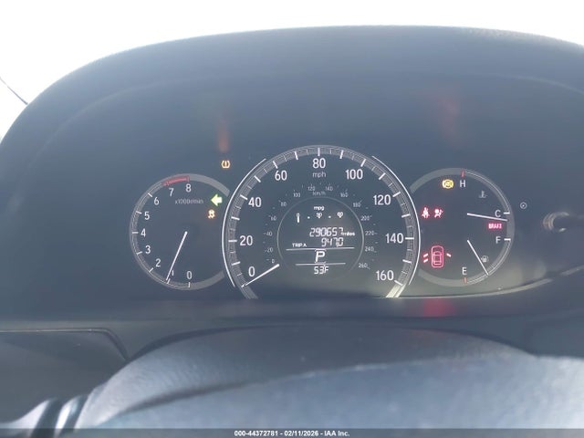 1HGCR2F32HA137108 Honda ACCORD LX