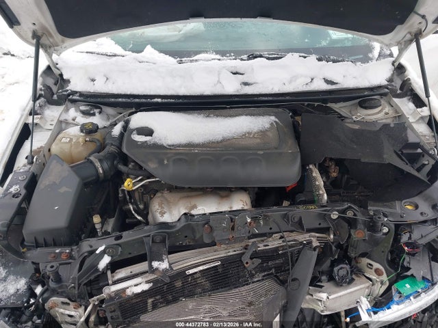2015 Chrysler 200 Limited მანქანა იყიდება აუქციონზე, vin: 1C3CCCABXFN697229, აუქციონის ნომერი: 44372783