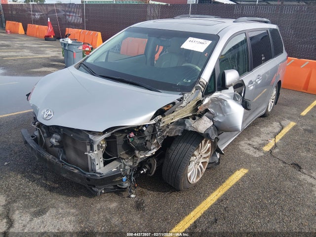 5TDYK3DC5ES445597 Toyota Sienna Xle V6 8 Passenger