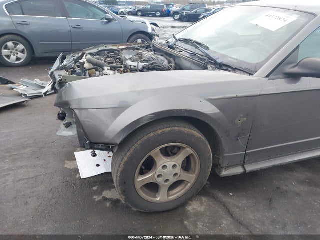 44372824 :رقم المزاد ، 1FAFP40443F310319 vin ، 2003 Ford Mustang مزاد بيع