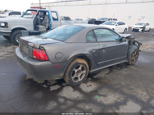44372824 :رقم المزاد ، 1FAFP40443F310319 vin ، 2003 Ford Mustang مزاد بيع