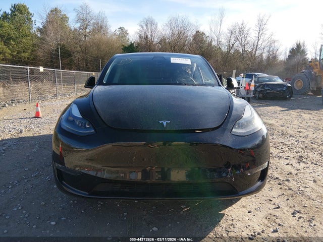 2022 Tesla Model Y Long Range Dual Motor All-wheel Drive მანქანა იყიდება აუქციონზე, vin: 7SAYGAEE4NF515913, აუქციონის ნომერი: 44372836