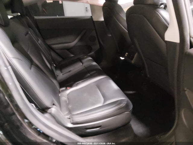 2022 Tesla Model Y Long Range Dual Motor All-wheel Drive მანქანა იყიდება აუქციონზე, vin: 7SAYGAEE4NF515913, აუქციონის ნომერი: 44372836