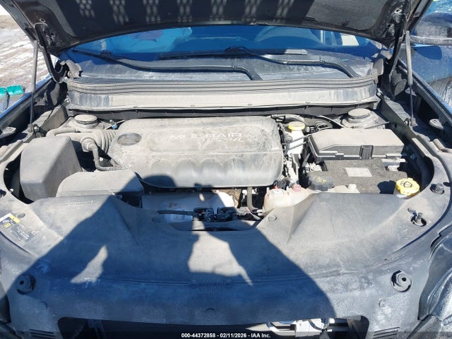 44372858 :رقم المزاد ، 1C4PJLCB4KD221512 vin ، 2019 Jeep Cherokee Latitude Fwd مزاد بيع