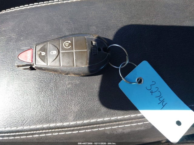 44372858 :رقم المزاد ، 1C4PJLCB4KD221512 vin ، 2019 Jeep Cherokee Latitude Fwd مزاد بيع