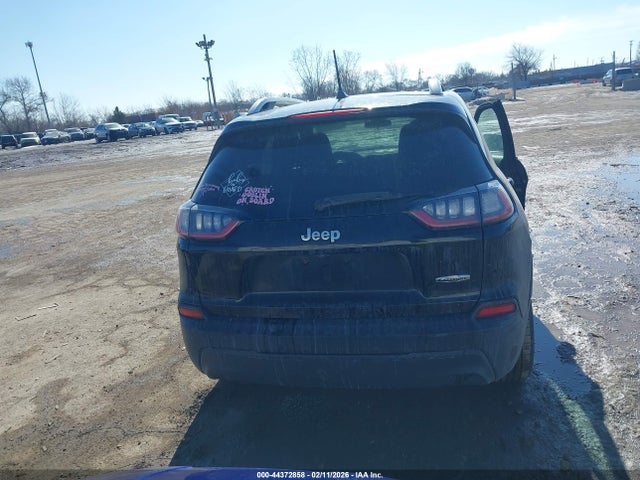 44372858 :رقم المزاد ، 1C4PJLCB4KD221512 vin ، 2019 Jeep Cherokee Latitude Fwd مزاد بيع