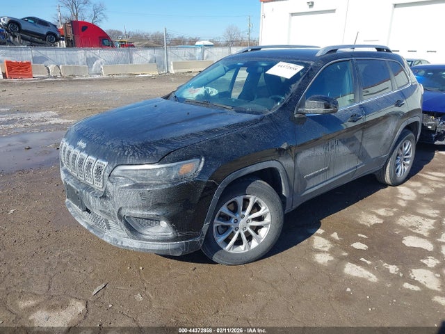 44372858 :رقم المزاد ، 1C4PJLCB4KD221512 vin ، 2019 Jeep Cherokee Latitude Fwd مزاد بيع