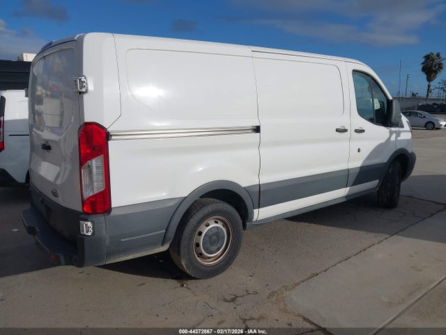 Ford Transit-150 2018 1FTYE1YM2JKA42385 Image 4