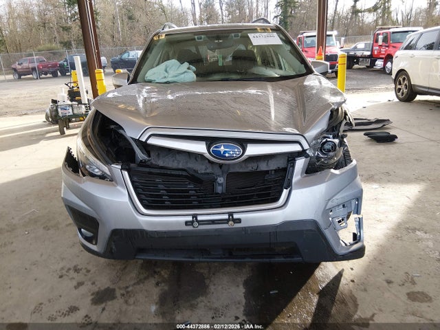 Subaru Forester Premium 2019 JF2SKAEC0KH442990 Image 12