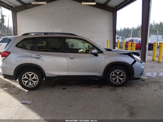 Subaru Forester Premium 2019 JF2SKAEC0KH442990 Image 13